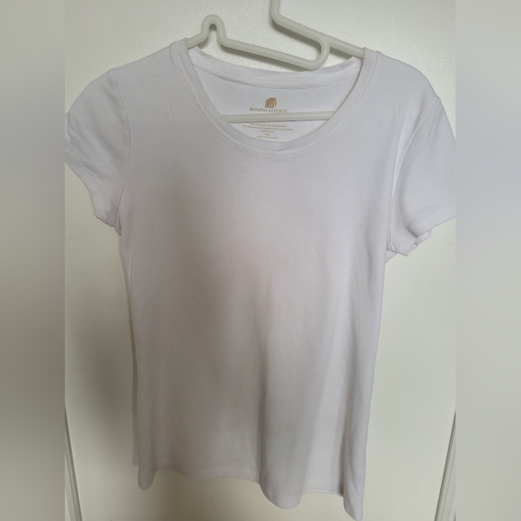 Banana Republic Tops - Banana Republic White T-shirt Size: M